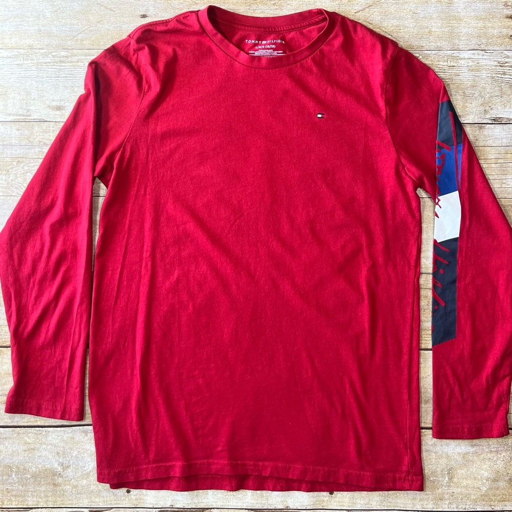 Tommy Hilfiger Kids Red Long Sleeve T-Shirt Graphic Logo Boys Size L 16/18